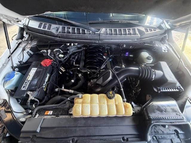 2019 White Ford F-150 (1FTEW1C53KF) with an 8 5.0 L engine, Automatic transmission, located at 27610 S Dixie Hwy, Homestead, FL, 33032, (305) 749-2348, 25.510241, -80.438301 - Delivers 25 Highway MPG and 19 City MPG! This Ford F-150 delivers a Regular Unleaded V8 5.0 L engine powering this Automatic transmission. Variable Intermittent Wipers, Urethane Gear Shifter Material, Transmission w/Driver Selectable Mode and SelectShift Sequential Shift Control.*This Ford F-150 Com - Photo#15