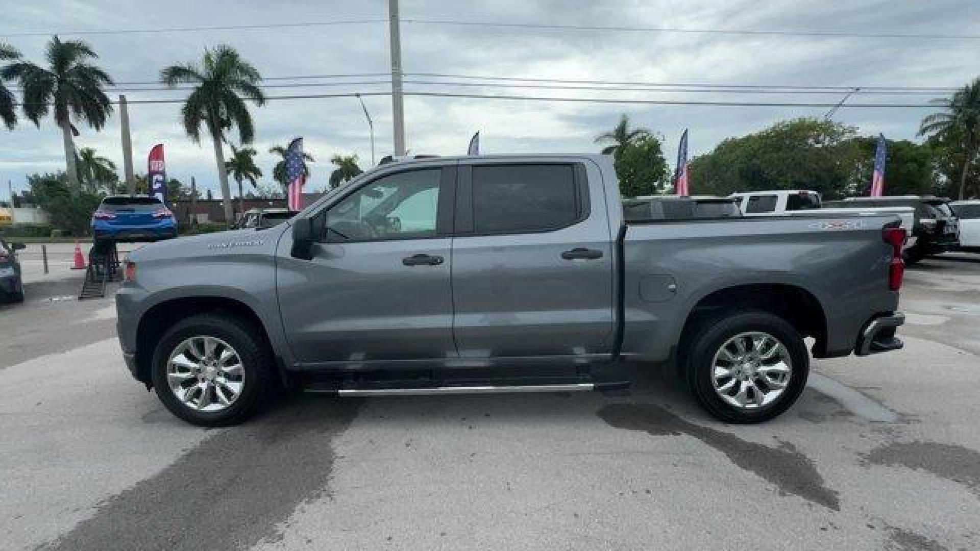 2019 Satin Steel Metallic /Jet Black Chevrolet Silverado 1500 (1GCPYBEH8KZ) with an 6 4.3L engine, Automatic transmission, located at 27610 S Dixie Hwy, Homestead, FL, 33032, (305) 749-2348, 25.510241, -80.438301 - Delivers 20 Highway MPG and 15 City MPG! This Chevrolet Silverado 1500 boasts a Gas V6 4.3L/262 engine powering this Automatic transmission. WHEELS, 20 X 9 (50.8 CM X 22.9 CM) SILVER PAINTED ALUMINUM (STD), TRANSMISSION, 6-SPEED AUTOMATIC, ELECTRONICALLY CONTROLLED (STD), TRAILERING PACKAGE includes - Photo#1