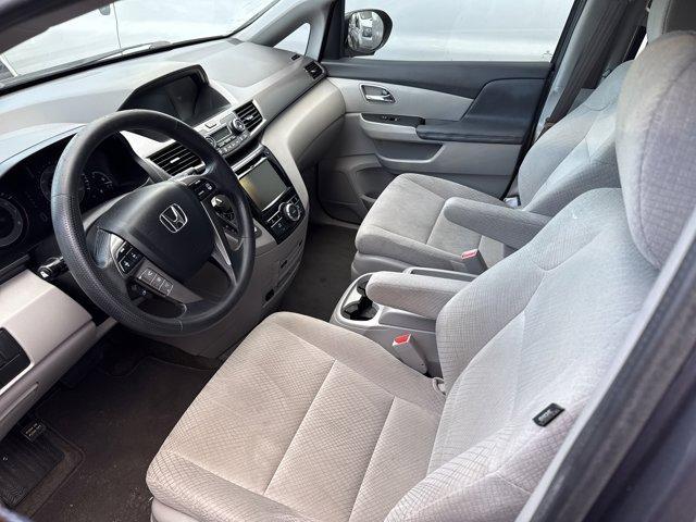 2016 Gray Honda Odyssey (5FNRL5H31GB) with an 6 3.5 L engine, Automatic transmission, located at 27610 S Dixie Hwy, Homestead, FL, 33032, (305) 749-2348, 25.510241, -80.438301 - IIHS Top Safety Pick. Scores 28 Highway MPG and 19 City MPG! This Honda Odyssey delivers a Regular Unleaded V-6 3.5 L/212 engine powering this Automatic transmission. Window Grid Antenna, Wheels: 17 x 7 Alloy, VSA Electronic Stability Control (ESC).* This Honda Odyssey Features the Following Options - Photo#5