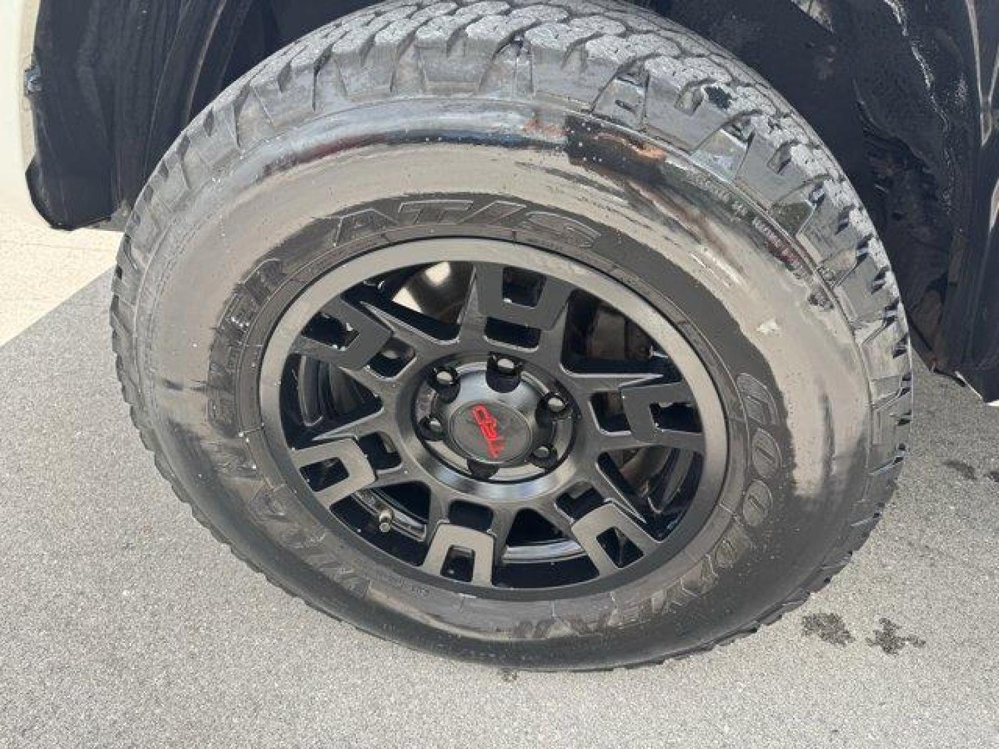 2016 White Toyota Tacoma (5TFAX5GN4GX) with an 4 2.7 L engine, Automatic transmission, located at 27610 S Dixie Hwy, Homestead, FL, 33032, (305) 749-2348, 25.510241, -80.438301 - KBB.com Best Resale Value Awards. Delivers 23 Highway MPG and 19 City MPG! This Toyota Tacoma boasts a Regular Unleaded I-4 2.7 L/164 engine powering this Automatic transmission. Wheels: 16 x 7J+30 Style Steel Disc, Urethane Gear Shifter Material, Transmission: 6-Speed Automatic -inc: electronic shi - Photo#17