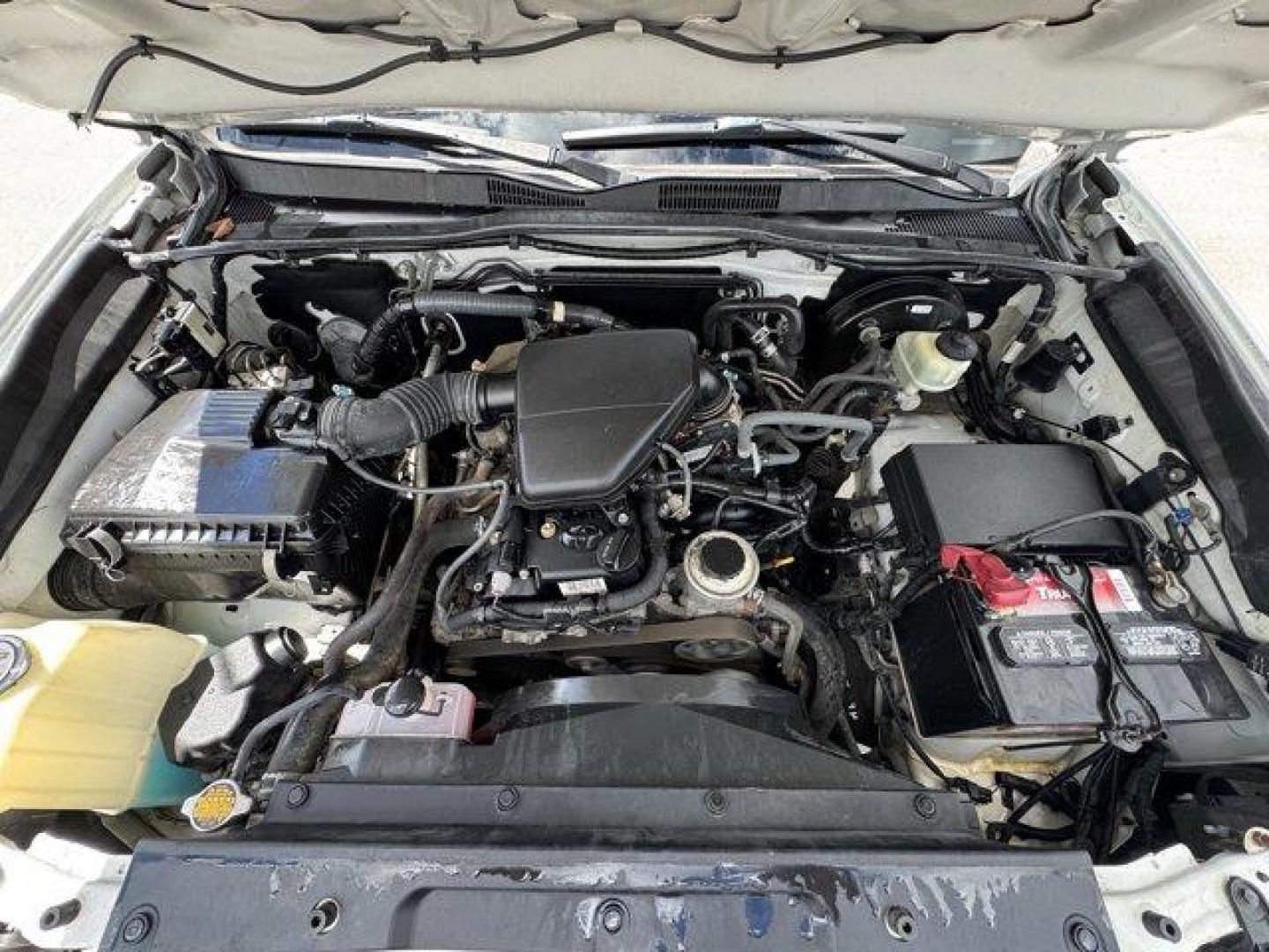 2016 White Toyota Tacoma (5TFAX5GN4GX) with an 4 2.7 L engine, Automatic transmission, located at 27610 S Dixie Hwy, Homestead, FL, 33032, (305) 749-2348, 25.510241, -80.438301 - KBB.com Best Resale Value Awards. Delivers 23 Highway MPG and 19 City MPG! This Toyota Tacoma boasts a Regular Unleaded I-4 2.7 L/164 engine powering this Automatic transmission. Wheels: 16 x 7J+30 Style Steel Disc, Urethane Gear Shifter Material, Transmission: 6-Speed Automatic -inc: electronic shi - Photo#18