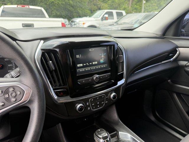 2018 Silver Ice Metallic /Jet Black Chevrolet Traverse (1GNERFKW2JJ) with an 6 3.6L engine, Automatic transmission, located at 27610 S Dixie Hwy, Homestead, FL, 33032, (305) 749-2348, 25.510241, -80.438301 - KBB.com Best Family Cars. Boasts 27 Highway MPG and 18 City MPG! This Chevrolet Traverse delivers a Gas V6 3.6L/ engine powering this Automatic transmission. TRANSMISSION, 9-SPEED AUTOMATIC (STD), SILVER ICE METALLIC, SEATS, FRONT BUCKET (STD).* This Chevrolet Traverse Features the Following Options - Photo#9