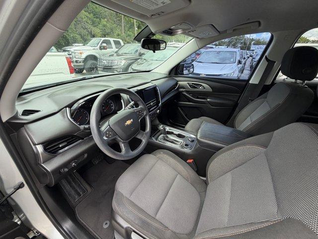 2018 Silver Ice Metallic /Jet Black Chevrolet Traverse (1GNERFKW2JJ) with an 6 3.6L engine, Automatic transmission, located at 27610 S Dixie Hwy, Homestead, FL, 33032, (305) 749-2348, 25.510241, -80.438301 - KBB.com Best Family Cars. Boasts 27 Highway MPG and 18 City MPG! This Chevrolet Traverse delivers a Gas V6 3.6L/ engine powering this Automatic transmission. TRANSMISSION, 9-SPEED AUTOMATIC (STD), SILVER ICE METALLIC, SEATS, FRONT BUCKET (STD).* This Chevrolet Traverse Features the Following Options - Photo#10