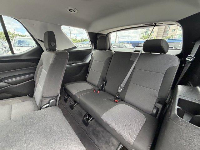 2018 Silver Ice Metallic /Jet Black Chevrolet Traverse (1GNERFKW2JJ) with an 6 3.6L engine, Automatic transmission, located at 27610 S Dixie Hwy, Homestead, FL, 33032, (305) 749-2348, 25.510241, -80.438301 - KBB.com Best Family Cars. Boasts 27 Highway MPG and 18 City MPG! This Chevrolet Traverse delivers a Gas V6 3.6L/ engine powering this Automatic transmission. TRANSMISSION, 9-SPEED AUTOMATIC (STD), SILVER ICE METALLIC, SEATS, FRONT BUCKET (STD).* This Chevrolet Traverse Features the Following Options - Photo#14