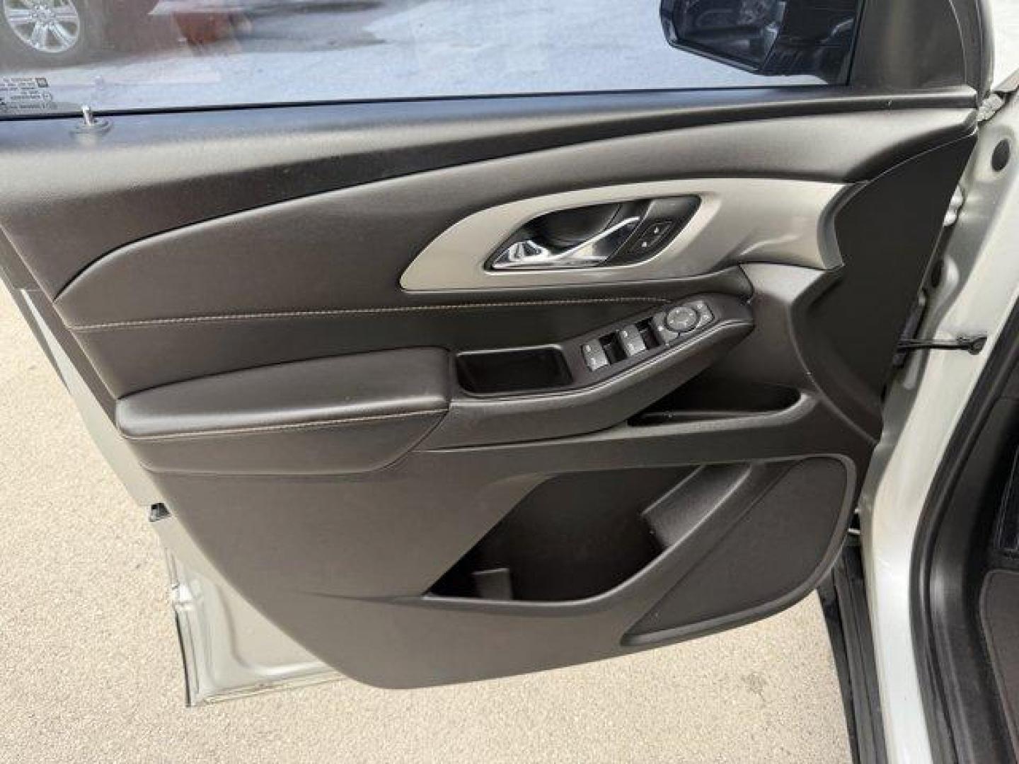 2018 Silver Ice Metallic /Jet Black Chevrolet Traverse (1GNERFKW2JJ) with an 6 3.6L engine, Automatic transmission, located at 27610 S Dixie Hwy, Homestead, FL, 33032, (305) 749-2348, 25.510241, -80.438301 - KBB.com Best Family Cars. Boasts 27 Highway MPG and 18 City MPG! This Chevrolet Traverse delivers a Gas V6 3.6L/ engine powering this Automatic transmission. TRANSMISSION, 9-SPEED AUTOMATIC (STD), SILVER ICE METALLIC, SEATS, FRONT BUCKET (STD).* This Chevrolet Traverse Features the Following Options - Photo#15