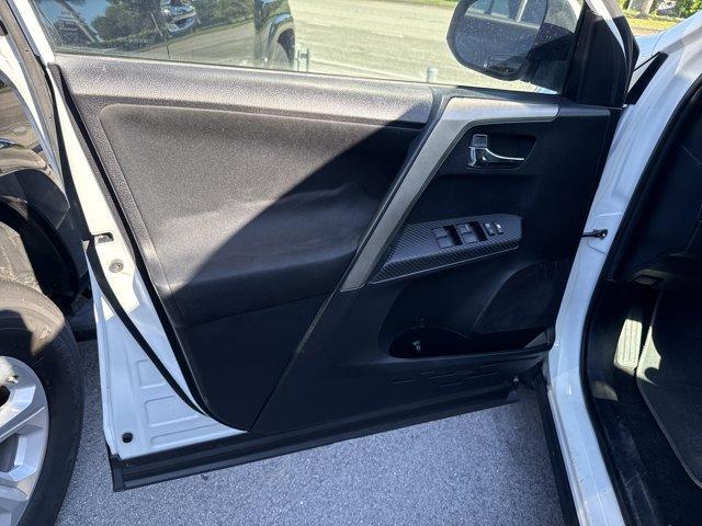 2014 White Toyota RAV4 (2T3WFREV5EW) with an 4 2.5 L engine, Automatic transmission, located at 27610 S Dixie Hwy, Homestead, FL, 33032, (305) 749-2348, 25.510241, -80.438301 - KBB.com 10 Best SUVs Under $25,000. Boasts 31 Highway MPG and 24 City MPG! This Toyota RAV4 delivers a Regular Unleaded I-4 2.5 L/152 engine powering this Automatic transmission. Wheels: 17 x 7.0J Alloy -inc: caps, Variable Intermittent Wipers, Urethane Gear Shifter Material.*This Toyota RAV4 Comes - Photo#10