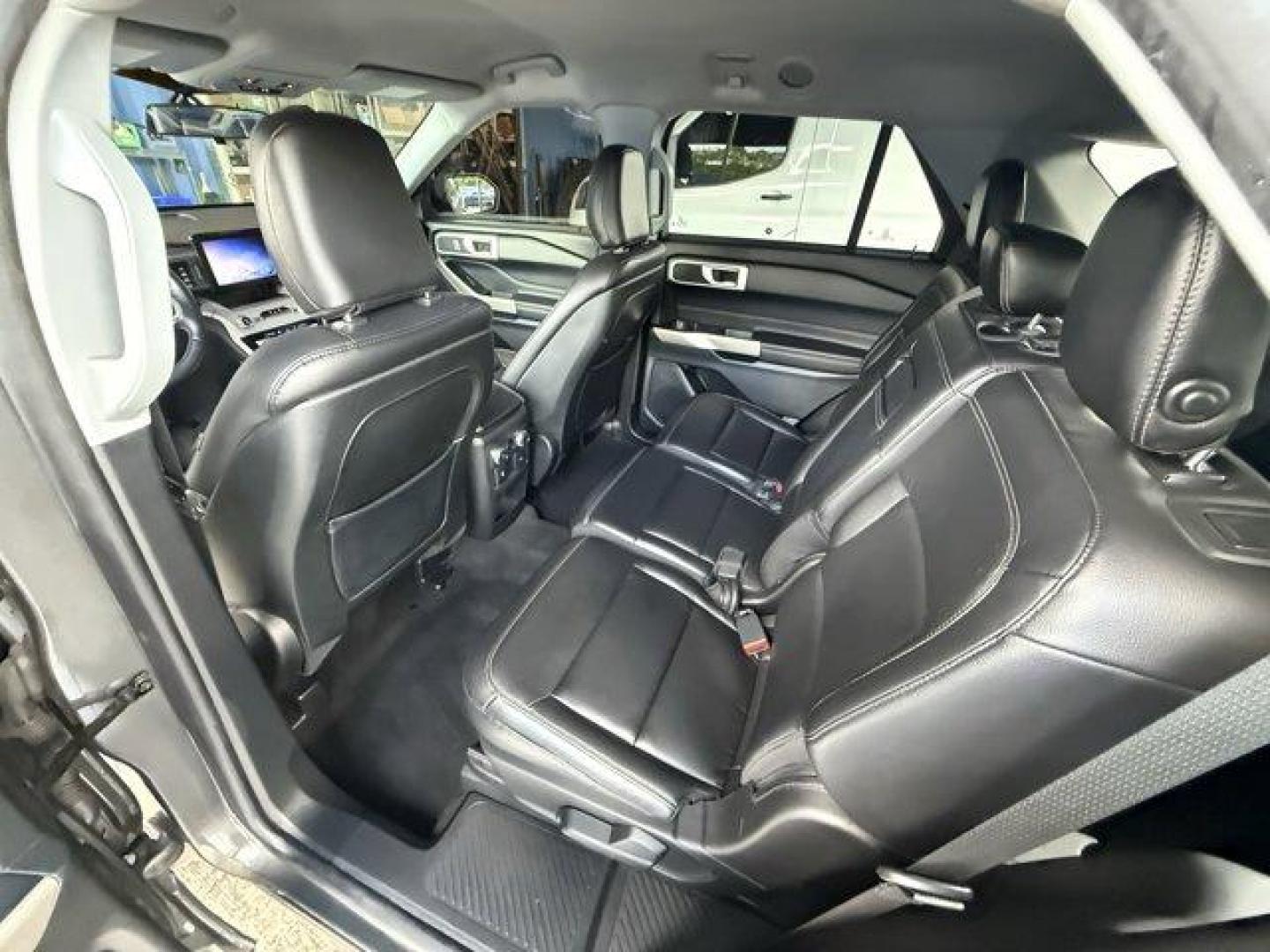 2020 Gray Ford Explorer (1FMSK7DHXLG) with an 4 2.3 L engine, Automatic transmission, located at 27610 S Dixie Hwy, Homestead, FL, 33032, (305) 749-2348, 25.510241, -80.438301 - KBB.com 10 Favorite New-for-2020 Cars. Boasts 28 Highway MPG and 21 City MPG! This Ford Explorer delivers a Intercooled Turbo Premium Unleaded I-4 2.3 L/140 engine powering this Automatic transmission. Voice Activated Dual Zone Front Automatic Air Conditioning, Trunk/Hatch Auto-Latch, Trip Computer. - Photo#11