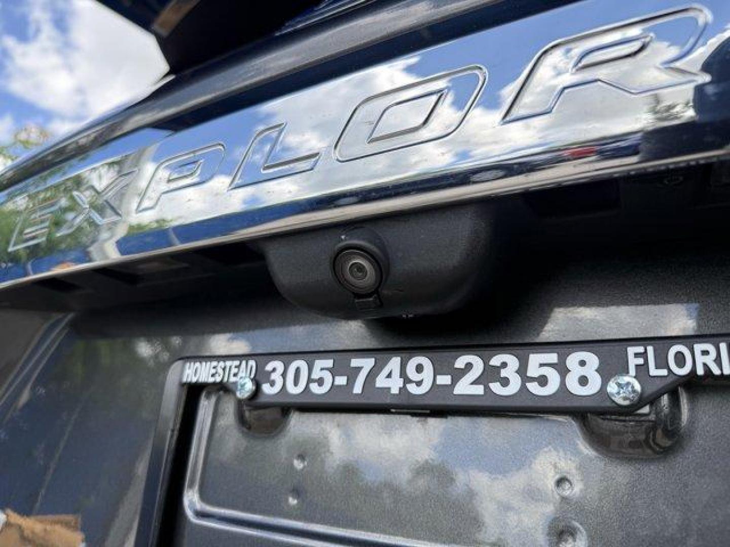 2020 Gray Ford Explorer (1FMSK7DHXLG) with an 4 2.3 L engine, Automatic transmission, located at 27610 S Dixie Hwy, Homestead, FL, 33032, (305) 749-2348, 25.510241, -80.438301 - KBB.com 10 Favorite New-for-2020 Cars. Boasts 28 Highway MPG and 21 City MPG! This Ford Explorer delivers a Intercooled Turbo Premium Unleaded I-4 2.3 L/140 engine powering this Automatic transmission. Voice Activated Dual Zone Front Automatic Air Conditioning, Trunk/Hatch Auto-Latch, Trip Computer. - Photo#16