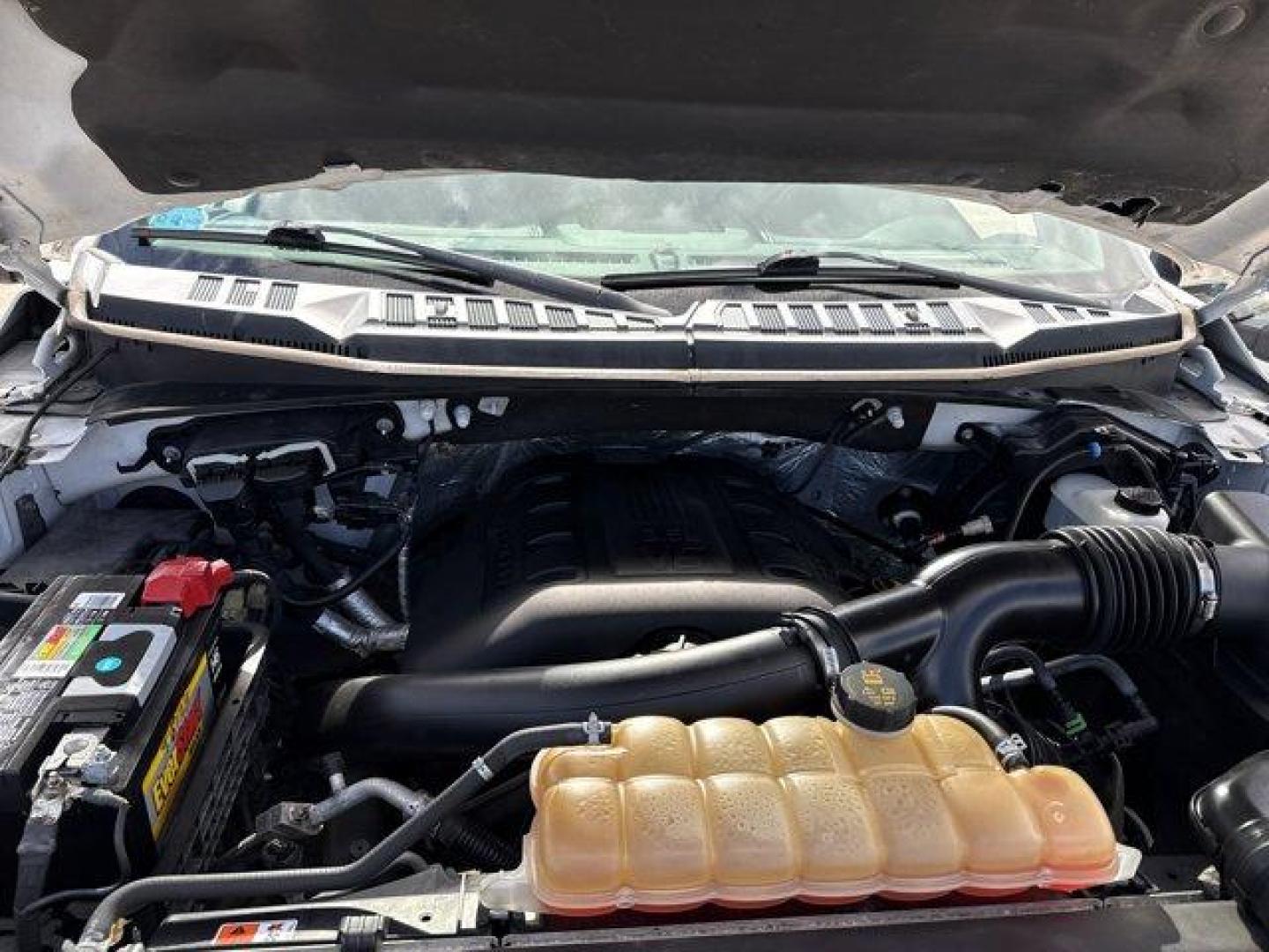 2015 White Ford F-150 (1FTFW1EG3FF) with an 6 3.5 L engine, Automatic transmission, located at 27610 S Dixie Hwy, Homestead, FL, 33032, (305) 749-2348, 25.510241, -80.438301 - NACTOY 2015 North American Truck of the Year. Scores 23 Highway MPG and 17 City MPG! This Ford F-150 delivers a Ecoboost 3.5L V6 engine powering this Automatic transmission. Transmission: Electronic 6-Speed Automatic -inc: tow/haul mode, Towing Equipment -inc: Trailer Sway Control, Tire Specific Low - Photo#8