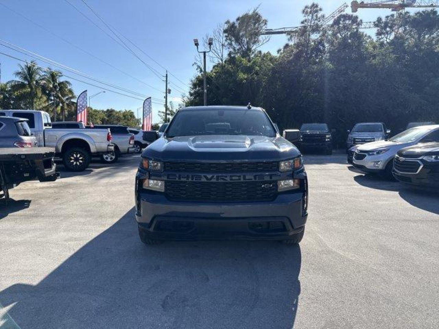 2020 Northsky Blue Metallic /Jet Black Chevrolet Silverado 1500 (1GCPYBEH4LZ) with an 6 4.3L engine, Automatic transmission, located at 27610 S Dixie Hwy, Homestead, FL, 33032, (305) 749-2348, 25.510241, -80.438301 - Scores 20 Highway MPG and 15 City MPG! This Chevrolet Silverado 1500 delivers a Gas V6 4.3L/262 engine powering this Automatic transmission. WHEELS, 20 X 9 (50.8 CM X 22.9 CM) SILVER PAINTED ALUMINUM (STD), TRANSMISSION, 6-SPEED AUTOMATIC, ELECTRONICALLY CONTROLLED (STD), TRAILERING PACKAGE includes - Photo#7