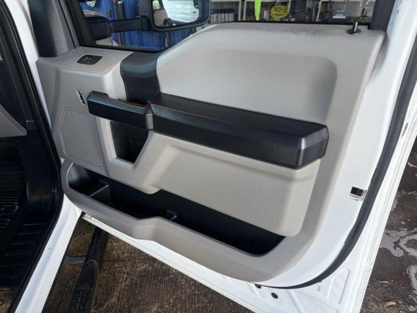 2019 White Ford Super Duty F-250 SRW (1FT7W2AT7KE) with an 8 6.7 L engine, Automatic transmission, located at 27610 S Dixie Hwy, Homestead, FL, 33032, (305) 749-2348, 25.510241, -80.438301 - This Ford Super Duty F-250 SRW boasts a Intercooled Turbo Diesel V-8 6.7 L/406 engine powering this Automatic transmission. Wheels w/Hub Covers, Variable Intermittent Wipers, Urethane Gear Shifter Material.* This Ford Super Duty F-250 SRW Features the Following Options *Trip Computer, Transmission: - Photo#12