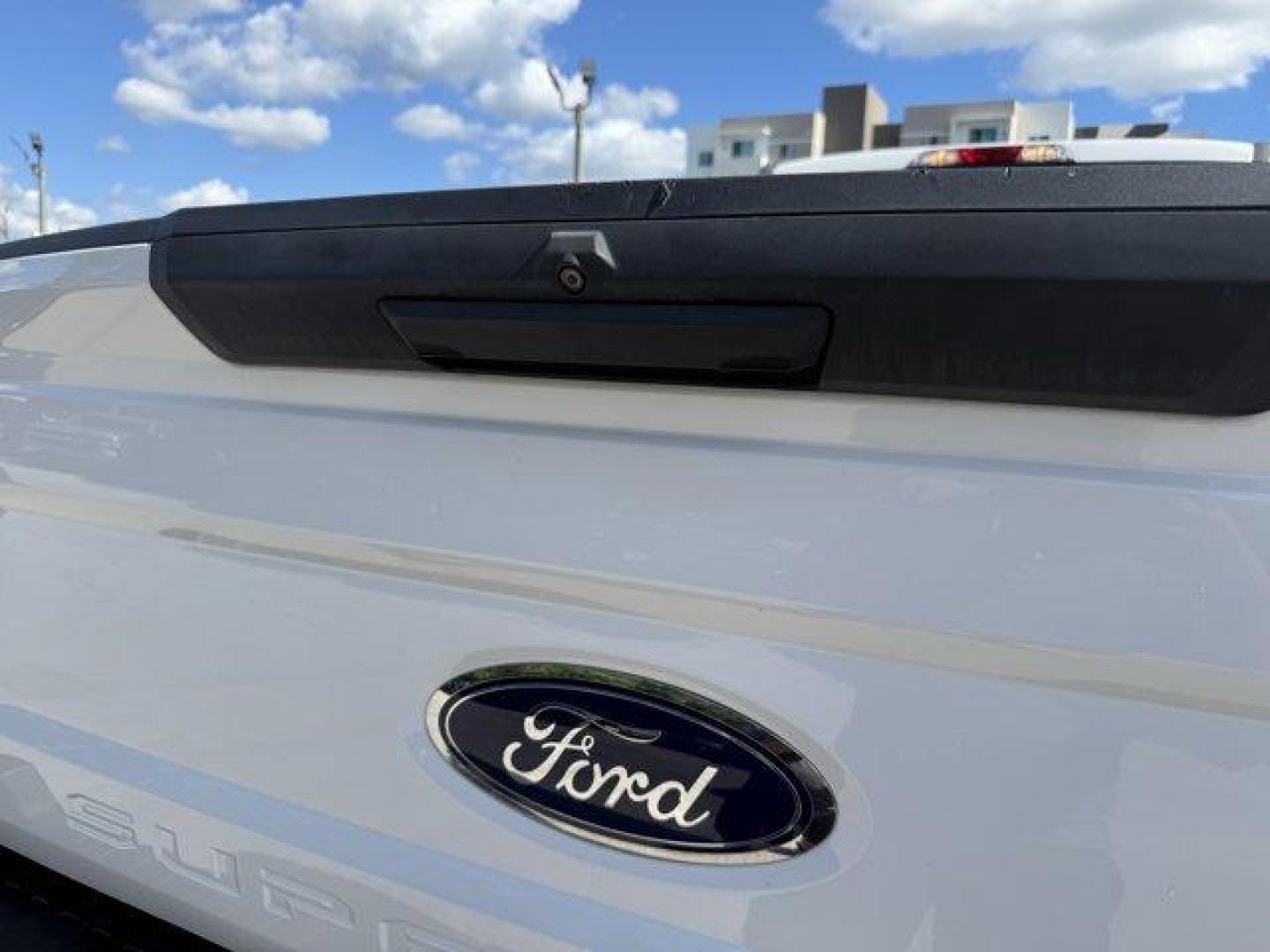 2019 White Ford Super Duty F-250 SRW (1FT7W2AT7KE) with an 8 6.7 L engine, Automatic transmission, located at 27610 S Dixie Hwy, Homestead, FL, 33032, (305) 749-2348, 25.510241, -80.438301 - This Ford Super Duty F-250 SRW boasts a Intercooled Turbo Diesel V-8 6.7 L/406 engine powering this Automatic transmission. Wheels w/Hub Covers, Variable Intermittent Wipers, Urethane Gear Shifter Material.* This Ford Super Duty F-250 SRW Features the Following Options *Trip Computer, Transmission: - Photo#17