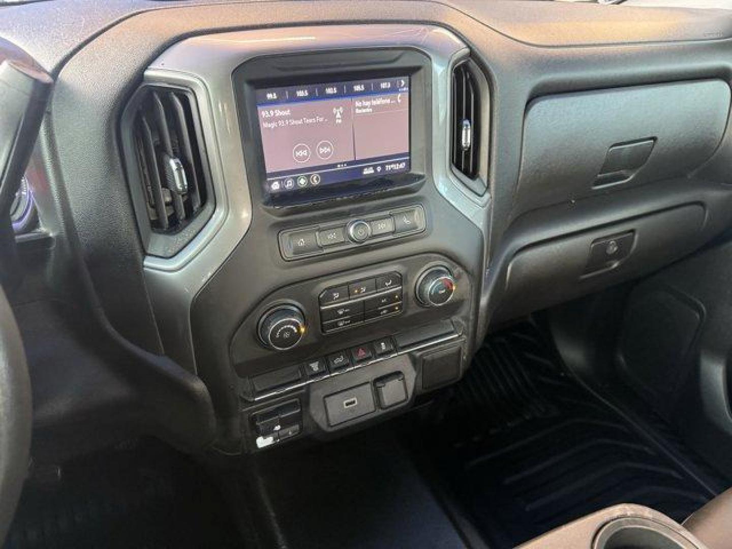 2020 Summit White /Jet Black Chevrolet Silverado 2500HD (1GC1YLEY0LF) with an 8 6.6L engine, Automatic transmission, located at 27610 S Dixie Hwy, Homestead, FL, 33032, (305) 749-2348, 25.510241, -80.438301 - This Chevrolet Silverado 2500HD boasts a Turbocharged Diesel V8 6.6L/403 engine powering this Automatic transmission. WORK TRUCK PREFERRED EQUIPMENT GROUP includes standard equipment, WINTER GRILLE COVER, TRANSMISSION, ALLISON 10-SPEED AUTOMATIC.* This Chevrolet Silverado 2500HD Features the Followi - Photo#9