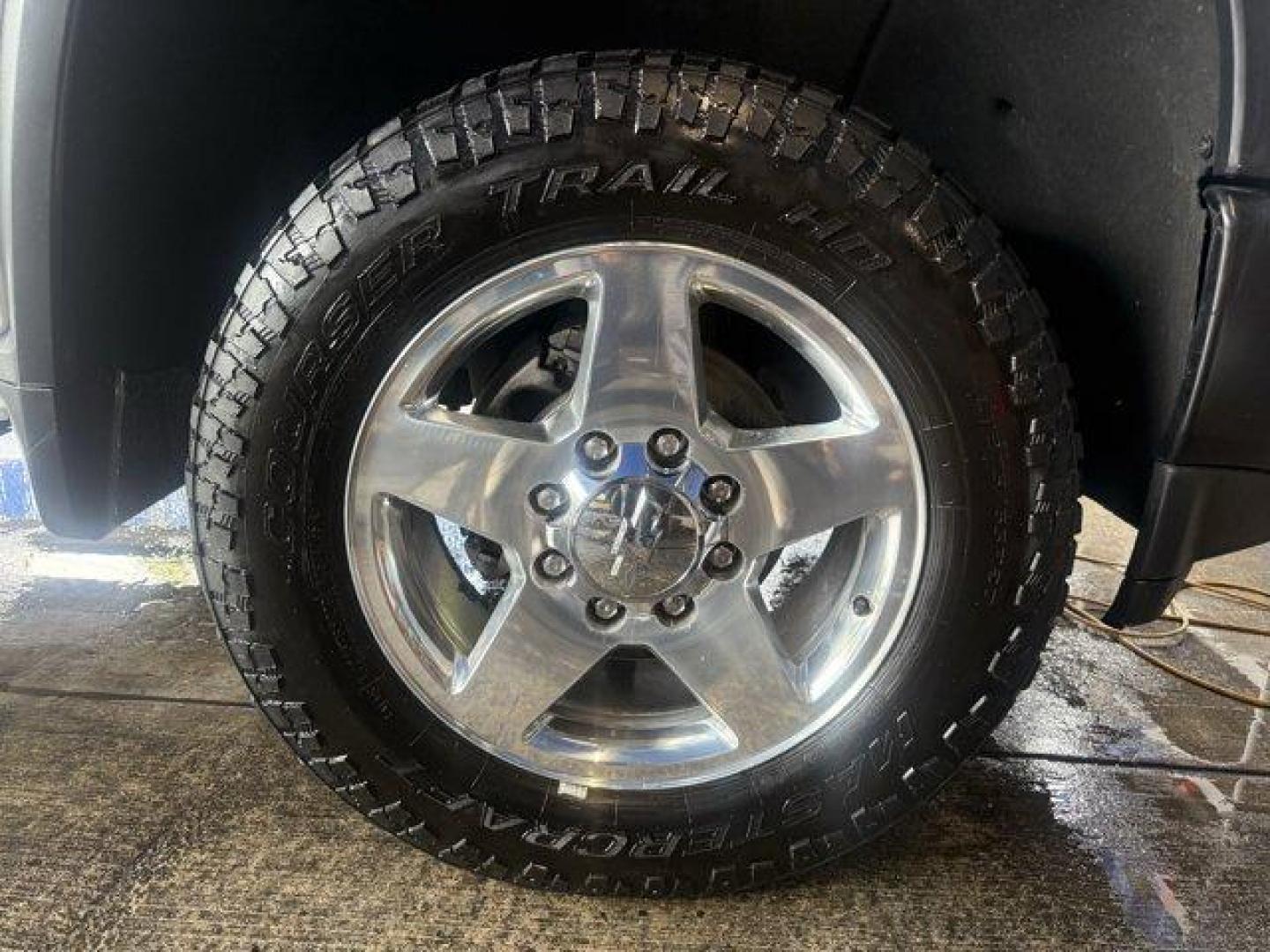 2020 Summit White /Jet Black Chevrolet Silverado 2500HD (1GC1YLEY0LF) with an 8 6.6L engine, Automatic transmission, located at 27610 S Dixie Hwy, Homestead, FL, 33032, (305) 749-2348, 25.510241, -80.438301 - This Chevrolet Silverado 2500HD boasts a Turbocharged Diesel V8 6.6L/403 engine powering this Automatic transmission. WORK TRUCK PREFERRED EQUIPMENT GROUP includes standard equipment, WINTER GRILLE COVER, TRANSMISSION, ALLISON 10-SPEED AUTOMATIC.* This Chevrolet Silverado 2500HD Features the Followi - Photo#14