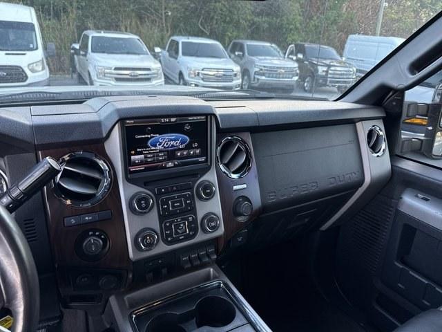 2016 Silver Ford Super Duty F-350 SRW (1FT8W3BT0GE) with an 8 6.7 L engine, Automatic transmission, located at 27610 S Dixie Hwy, Homestead, FL, 33032, (305) 749-2348, 25.510241, -80.438301 - KBB.com Brand Image Awards. This Ford Super Duty F-350 SRW boasts a Intercooled Turbo Diesel V-8 6.7 L/406 engine powering this Automatic transmission. Variable Intermittent Wipers, Urethane Gear Shifter Material, Transmission: TorqShift 6-Speed Automatic -inc: SelectShift.*This Ford Super Duty F-35 - Photo#12