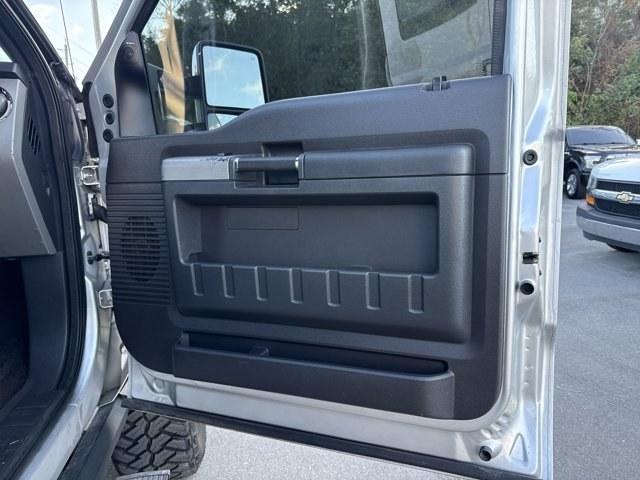 2016 Silver Ford Super Duty F-350 SRW (1FT8W3BT0GE) with an 8 6.7 L engine, Automatic transmission, located at 27610 S Dixie Hwy, Homestead, FL, 33032, (305) 749-2348, 25.510241, -80.438301 - KBB.com Brand Image Awards. This Ford Super Duty F-350 SRW boasts a Intercooled Turbo Diesel V-8 6.7 L/406 engine powering this Automatic transmission. Variable Intermittent Wipers, Urethane Gear Shifter Material, Transmission: TorqShift 6-Speed Automatic -inc: SelectShift.*This Ford Super Duty F-35 - Photo#2