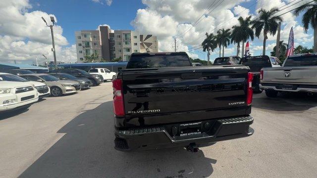 2020 Black /Jet Black Chevrolet Silverado 1500 (1GCPWBEHXLZ) with an 6 4.3L engine, Automatic transmission, located at 27610 S Dixie Hwy, Homestead, FL, 33032, (305) 749-2348, 25.510241, -80.438301 - Delivers 21 Highway MPG and 16 City MPG! This Chevrolet Silverado 1500 delivers a Gas V6 4.3L/262 engine powering this Automatic transmission. WHEELS, 20 X 9 (50.8 CM X 22.9 CM) SILVER PAINTED ALUMINUM (STD), TRANSMISSION, 6-SPEED AUTOMATIC, ELECTRONICALLY CONTROLLED (STD), TRAILERING PACKAGE includ - Photo#3