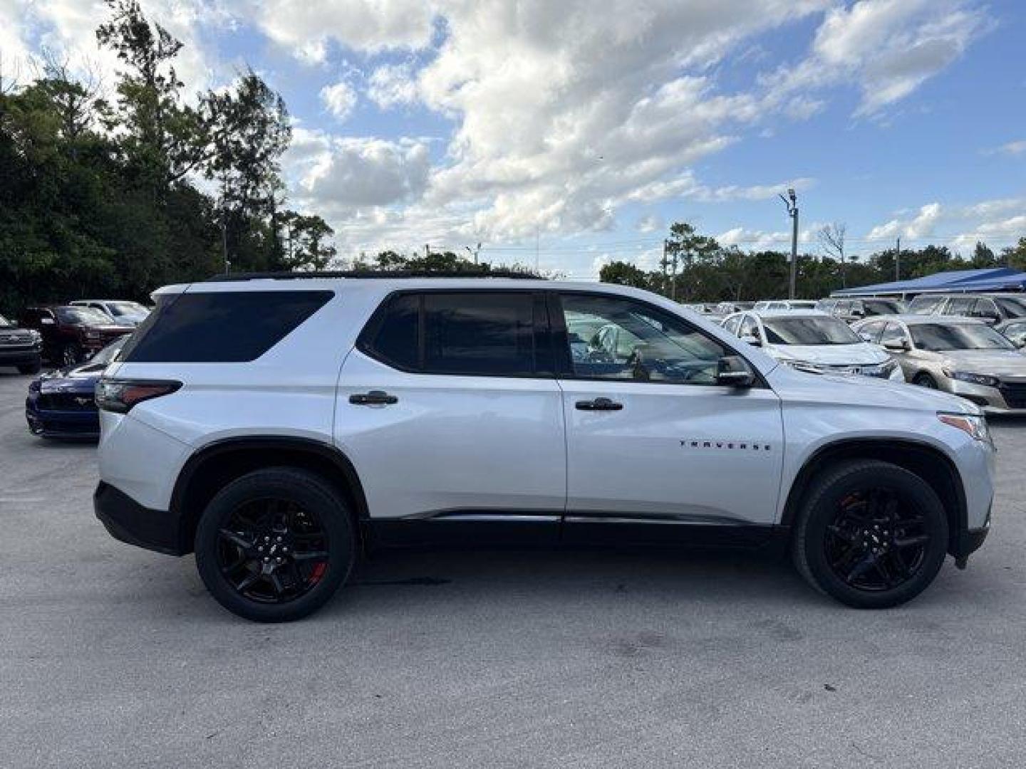 2019 Silver Ice Metallic /Jet Black Chevrolet Traverse (1GNERKKW2KJ) with an 6 3.6L engine, Automatic transmission, located at 27610 S Dixie Hwy, Homestead, FL, 33032, (305) 749-2348, 25.510241, -80.438301 - KBB.com 12 Best Family Cars. Scores 27 Highway MPG and 18 City MPG! This Chevrolet Traverse boasts a Gas V6 3.6L/217 engine powering this Automatic transmission. TRANSMISSION, 9-SPEED AUTOMATIC (STD), TRAILERING EQUIPMENT includes (V08) heavy-duty cooling system and trailer hitch, SUNROOF, DUAL SKYS - Photo#5
