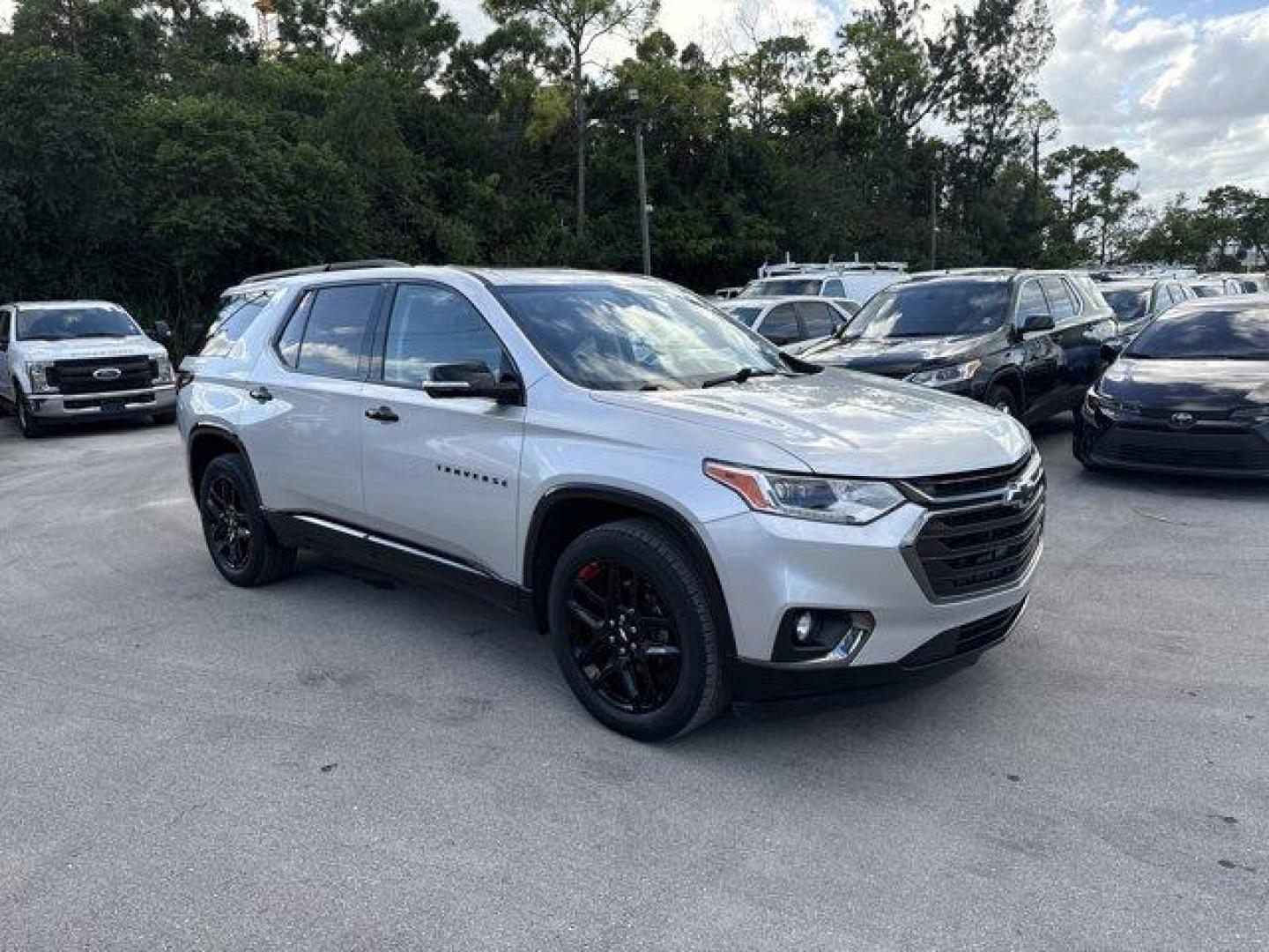 2019 Silver Ice Metallic /Jet Black Chevrolet Traverse (1GNERKKW2KJ) with an 6 3.6L engine, Automatic transmission, located at 27610 S Dixie Hwy, Homestead, FL, 33032, (305) 749-2348, 25.510241, -80.438301 - KBB.com 12 Best Family Cars. Scores 27 Highway MPG and 18 City MPG! This Chevrolet Traverse boasts a Gas V6 3.6L/217 engine powering this Automatic transmission. TRANSMISSION, 9-SPEED AUTOMATIC (STD), TRAILERING EQUIPMENT includes (V08) heavy-duty cooling system and trailer hitch, SUNROOF, DUAL SKYS - Photo#6