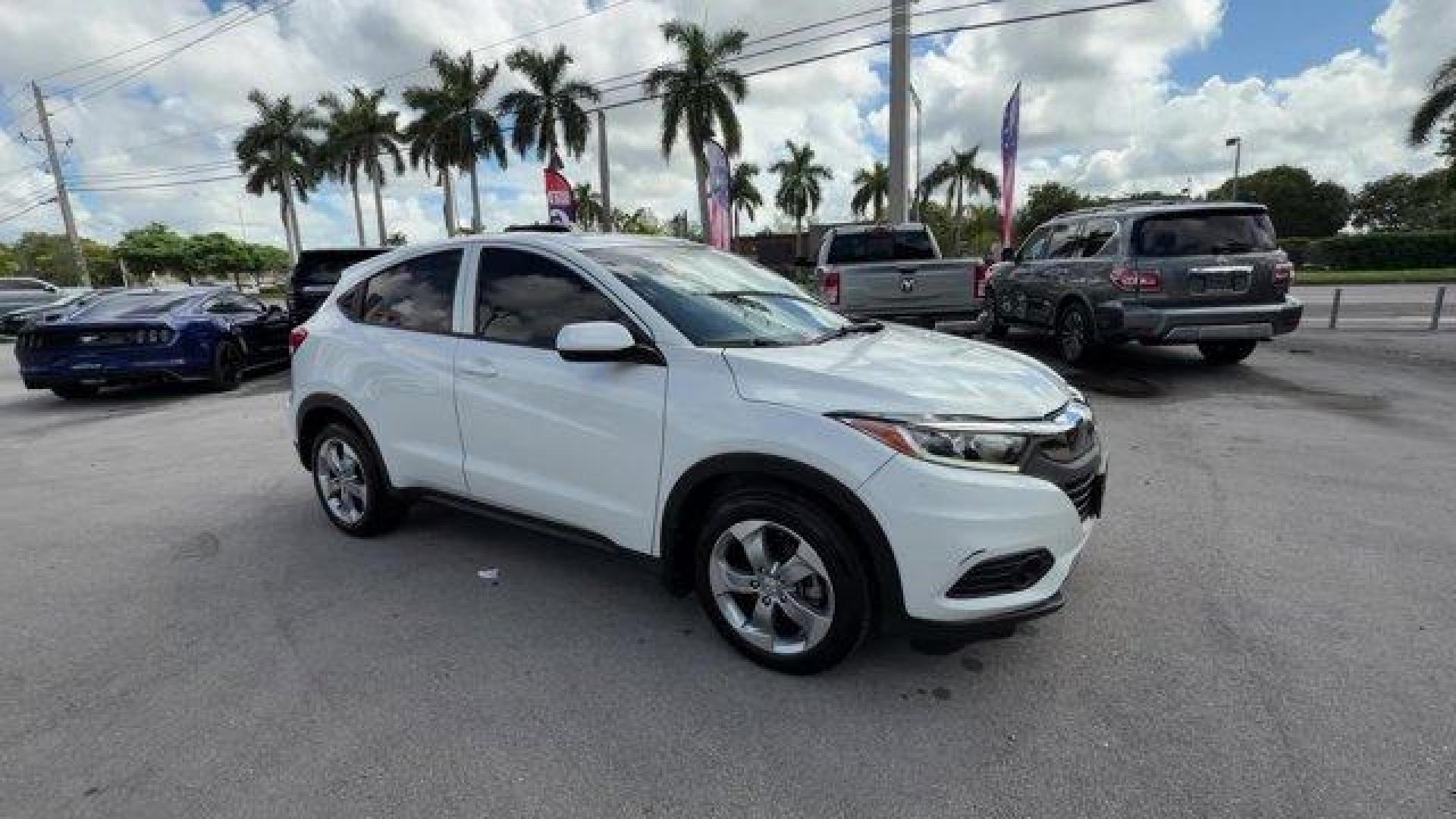 2021 White Honda HR-V (3CZRU6H36MM) with an 4 1.8 L engine, Variable transmission, located at 27610 S Dixie Hwy, Homestead, FL, 33032, (305) 749-2348, 25.510241, -80.438301 - Delivers 31 Highway MPG and 27 City MPG! This Honda HR-V boasts a Regular Unleaded I-4 1.8 L/110 engine powering this Variable transmission. Wireless Phone Connectivity, Wheels: 17 Silver-Painted Alloy, Vehicle Stability Assist (VSA) Electronic Stability Control (ESC).* This Honda HR-V Features the - Photo#6