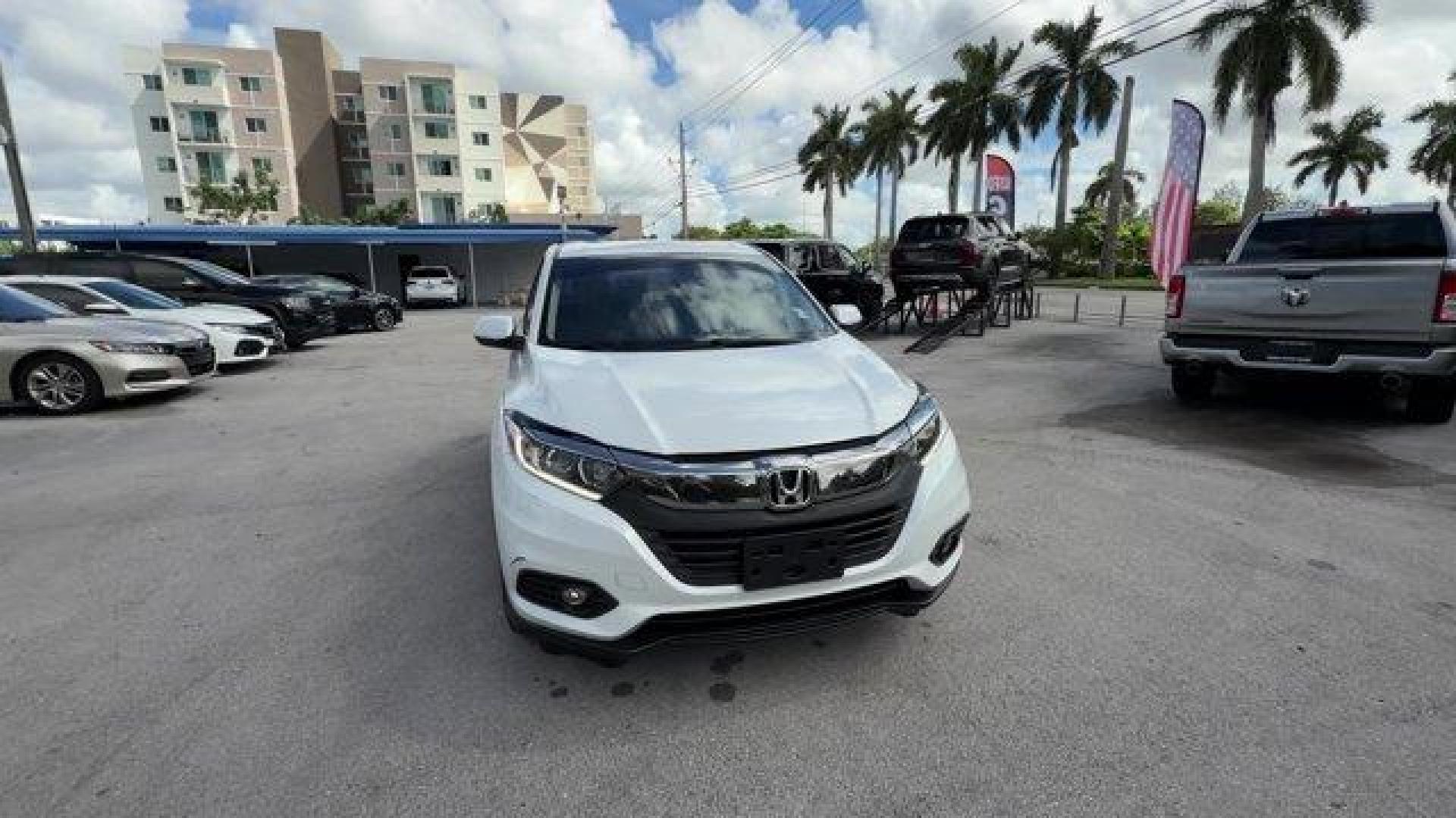 2021 White Honda HR-V (3CZRU6H36MM) with an 4 1.8 L engine, Variable transmission, located at 27610 S Dixie Hwy, Homestead, FL, 33032, (305) 749-2348, 25.510241, -80.438301 - Delivers 31 Highway MPG and 27 City MPG! This Honda HR-V boasts a Regular Unleaded I-4 1.8 L/110 engine powering this Variable transmission. Wireless Phone Connectivity, Wheels: 17 Silver-Painted Alloy, Vehicle Stability Assist (VSA) Electronic Stability Control (ESC).* This Honda HR-V Features the - Photo#7