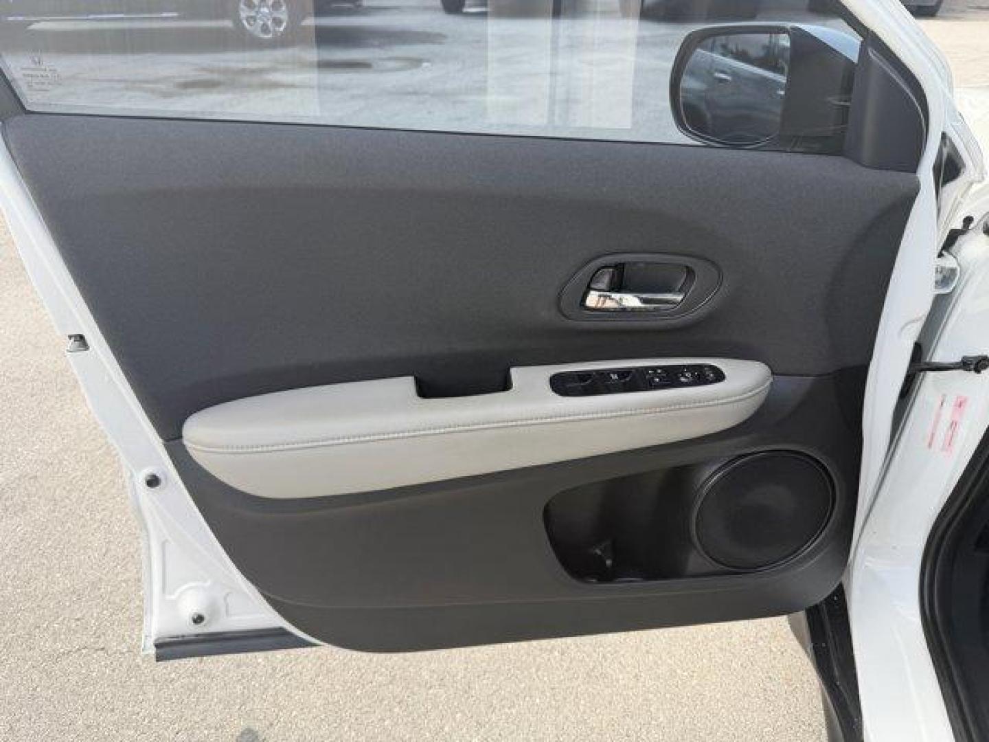 2021 White Honda HR-V (3CZRU6H36MM) with an 4 1.8 L engine, Variable transmission, located at 27610 S Dixie Hwy, Homestead, FL, 33032, (305) 749-2348, 25.510241, -80.438301 - Delivers 31 Highway MPG and 27 City MPG! This Honda HR-V boasts a Regular Unleaded I-4 1.8 L/110 engine powering this Variable transmission. Wireless Phone Connectivity, Wheels: 17 Silver-Painted Alloy, Vehicle Stability Assist (VSA) Electronic Stability Control (ESC).* This Honda HR-V Features the - Photo#14