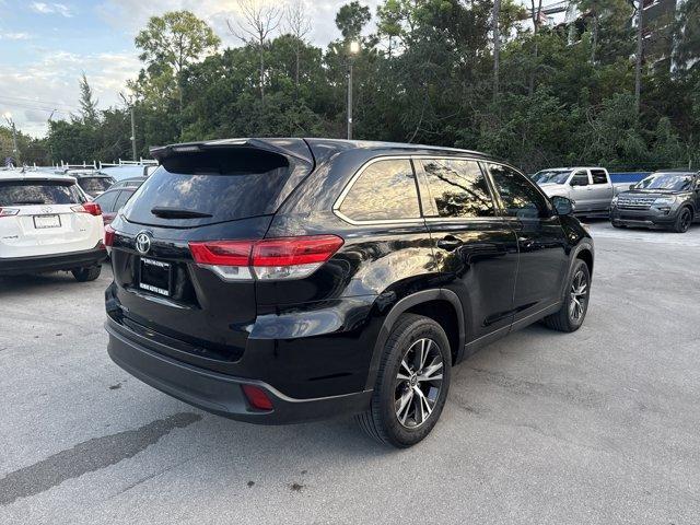 2019 Black Toyota Highlander (5TDZARFH2KS) with an 4 2.7 L engine, Automatic transmission, located at 27610 S Dixie Hwy, Homestead, FL, 33032, (305) 749-2348, 25.510241, -80.438301 - KBB.com Best Resale Value Awards. Scores 24 Highway MPG and 20 City MPG! This Toyota Highlander boasts a Regular Unleaded I-4 2.7 L/163 engine powering this Automatic transmission. Wireless Phone Connectivity, Window Grid Diversity Antenna, Variable Intermittent Wipers w/Heated Wiper Park.* This Toy - Photo#4