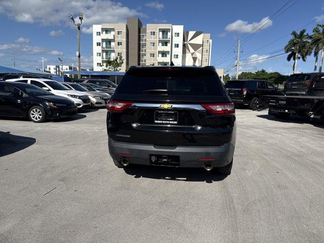2020 Mosaic Black Metallic /Jet Black Chevrolet Traverse (1GNERFKW4LJ) with an 6 3.6L engine, Automatic transmission, located at 27610 S Dixie Hwy, Homestead, FL, 33032, (305) 749-2348, 25.510241, -80.438301 - Boasts 27 Highway MPG and 18 City MPG! This Chevrolet Traverse delivers a Gas V6 3.6L/217 engine powering this Automatic transmission. WHEELS, 18 (45.7 CM) BRIGHT SILVER PAINTED ALUMINUM (STD), TRANSMISSION, 9-SPEED AUTOMATIC (STD), TIRES, P255/65R18 ALL-SEASON BLACKWALL (STD).*This Chevrolet Traver - Photo#3
