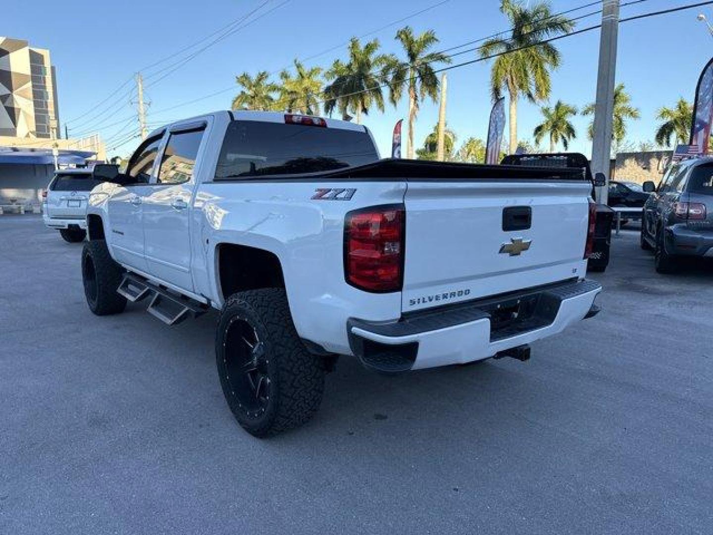 2018 Summit White /Jet Black Chevrolet Silverado 1500 (3GCUKREC0JG) with an 8 5.3L engine, Automatic transmission, located at 27610 S Dixie Hwy, Homestead, FL, 33032, (305) 749-2348, 25.510241, -80.438301 - KBB.com 10 Most Awarded Brands. Boasts 22 Highway MPG and 16 City MPG! This Chevrolet Silverado 1500 boasts a Gas V8 5.3L/325 engine powering this Automatic transmission. WIRELESS CHARGING, WHEELS, 18 X 8.5 (45.7 CM X 21.6 CM) BRIGHT-MACHINED ALUMINUM (STD), WHEEL, FULL-SIZE SPARE, 17 (43.2 CM) STEE - Photo#2