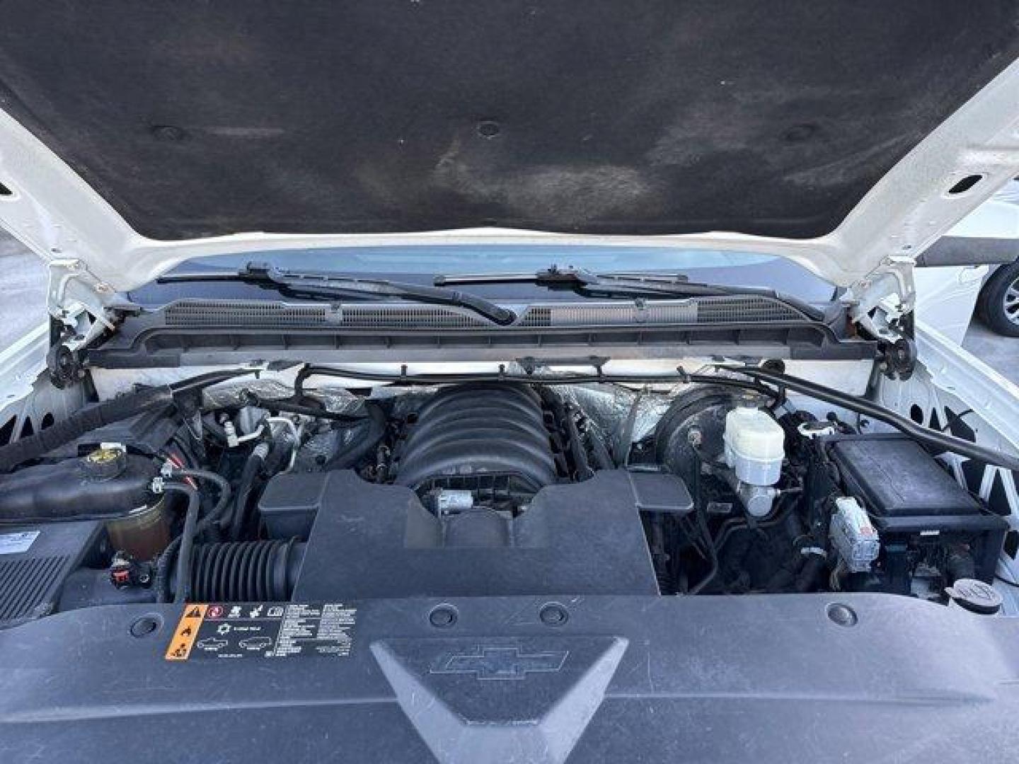 2018 Summit White /Jet Black Chevrolet Silverado 1500 (3GCUKREC0JG) with an 8 5.3L engine, Automatic transmission, located at 27610 S Dixie Hwy, Homestead, FL, 33032, (305) 749-2348, 25.510241, -80.438301 - KBB.com 10 Most Awarded Brands. Boasts 22 Highway MPG and 16 City MPG! This Chevrolet Silverado 1500 boasts a Gas V8 5.3L/325 engine powering this Automatic transmission. WIRELESS CHARGING, WHEELS, 18 X 8.5 (45.7 CM X 21.6 CM) BRIGHT-MACHINED ALUMINUM (STD), WHEEL, FULL-SIZE SPARE, 17 (43.2 CM) STEE - Photo#10