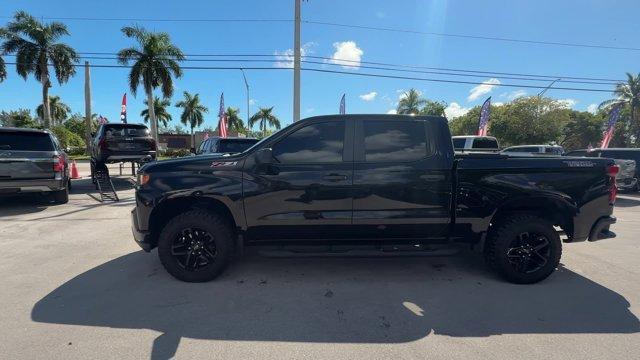 2019 Black /Jet Black Chevrolet Silverado 1500 (1GCPYCEFXKZ) with an 8 5.3L engine, Automatic transmission, located at 27610 S Dixie Hwy, Homestead, FL, 33032, (305) 749-2348, 25.510241, -80.438301 - Scores 18 Highway MPG and 14 City MPG! This Chevrolet Silverado 1500 delivers a Gas V8 5.3L/325 engine powering this Automatic transmission. TRANSMISSION, 6-SPEED AUTOMATIC, ELECTRONICALLY CONTROLLED (STD), THEFT-DETERRENT SYSTEM, UNAUTHORIZED ENTRY, TAILGATE, GATE FUNCTION MANUAL with EZ Lift, incl - Photo#1