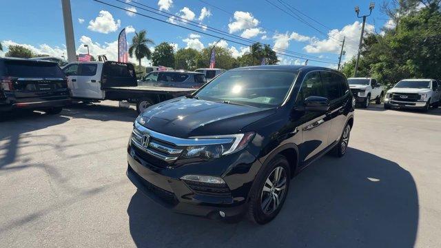 photo of 2017 Honda Pilot 