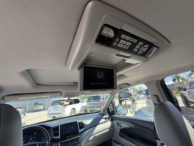 2017 Black Honda Pilot (5FNYF5H80HB) with an 6 3.5 L engine, Automatic transmission, located at 27610 S Dixie Hwy, Homestead, FL, 33032, (305) 749-2348, 25.510241, -80.438301 - IIHS Top Safety Pick+. Delivers 27 Highway MPG and 19 City MPG! This Honda Pilot boasts a Regular Unleaded V-6 3.5 L/212 engine powering this Automatic transmission. Window Grid Antenna, Wheels: 18 Alloy, Wheels w/Machined Accents.*This Honda Pilot Comes Equipped with These Options *VSA Electronic S - Photo#16