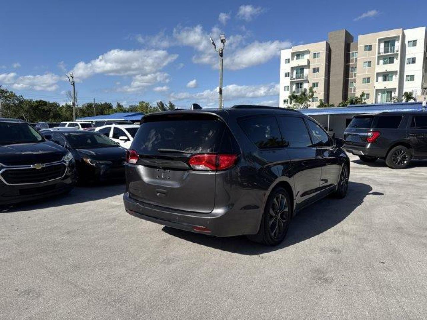 2019 Granite Crystal Metallic Clearcoat /Black/Black/Black Chrysler Pacifica (2C4RC1FG2KR) with an 6 3.6 L engine, Automatic transmission, located at 27610 S Dixie Hwy, Homestead, FL, 33032, (305) 749-2348, 25.510241, -80.438301 - KBB.com 12 Best Family Cars. Only 68,587 Miles! Delivers 28 Highway MPG and 19 City MPG! This Chrysler Pacifica delivers a Regular Unleaded V-6 3.6 L/220 engine powering this Automatic transmission. TRANSMISSION: 9-SPEED 948TE AUTOMATIC (STD), GRANITE CRYSTAL METALLIC CLEARCOAT, Voice Activated Dual - Photo#4