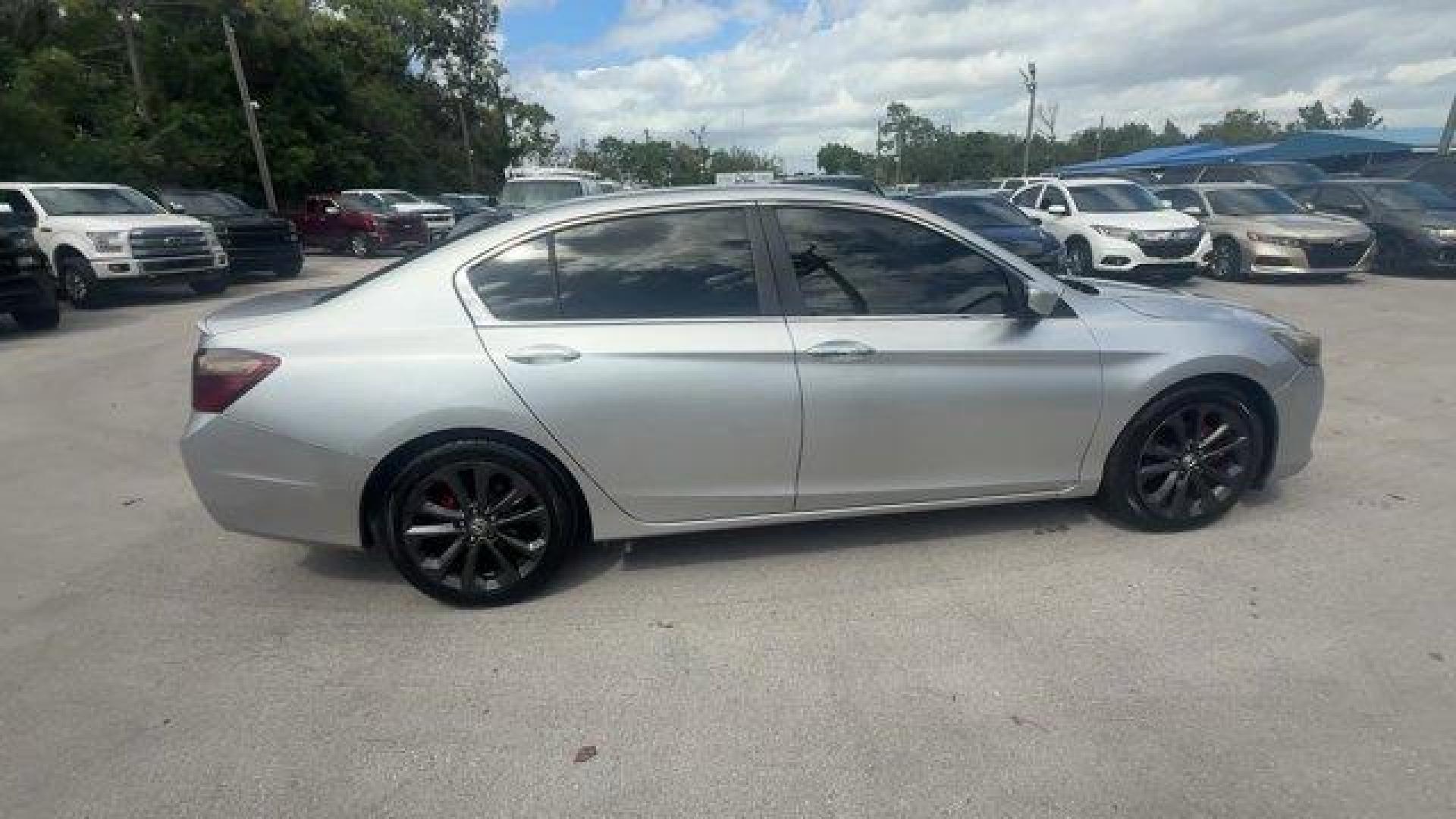 2013 Silver Honda Accord Sdn (1HGCR2F51DA) with an 4 2.4L engine, Variable transmission, located at 27610 S Dixie Hwy, Homestead, FL, 33032, (305) 749-2348, 25.510241, -80.438301 - IIHS Top Safety Pick. Boasts 35 Highway MPG and 26 City MPG! This Honda Accord Sdn delivers a Gas I4 2.4L/144 engine powering this Variable transmission. Vehicle Stability Assist (VSA) w/traction control, Variable intermittent flush windshield wipers, Tire pressure monitoring system.*This Honda Acco - Photo#5