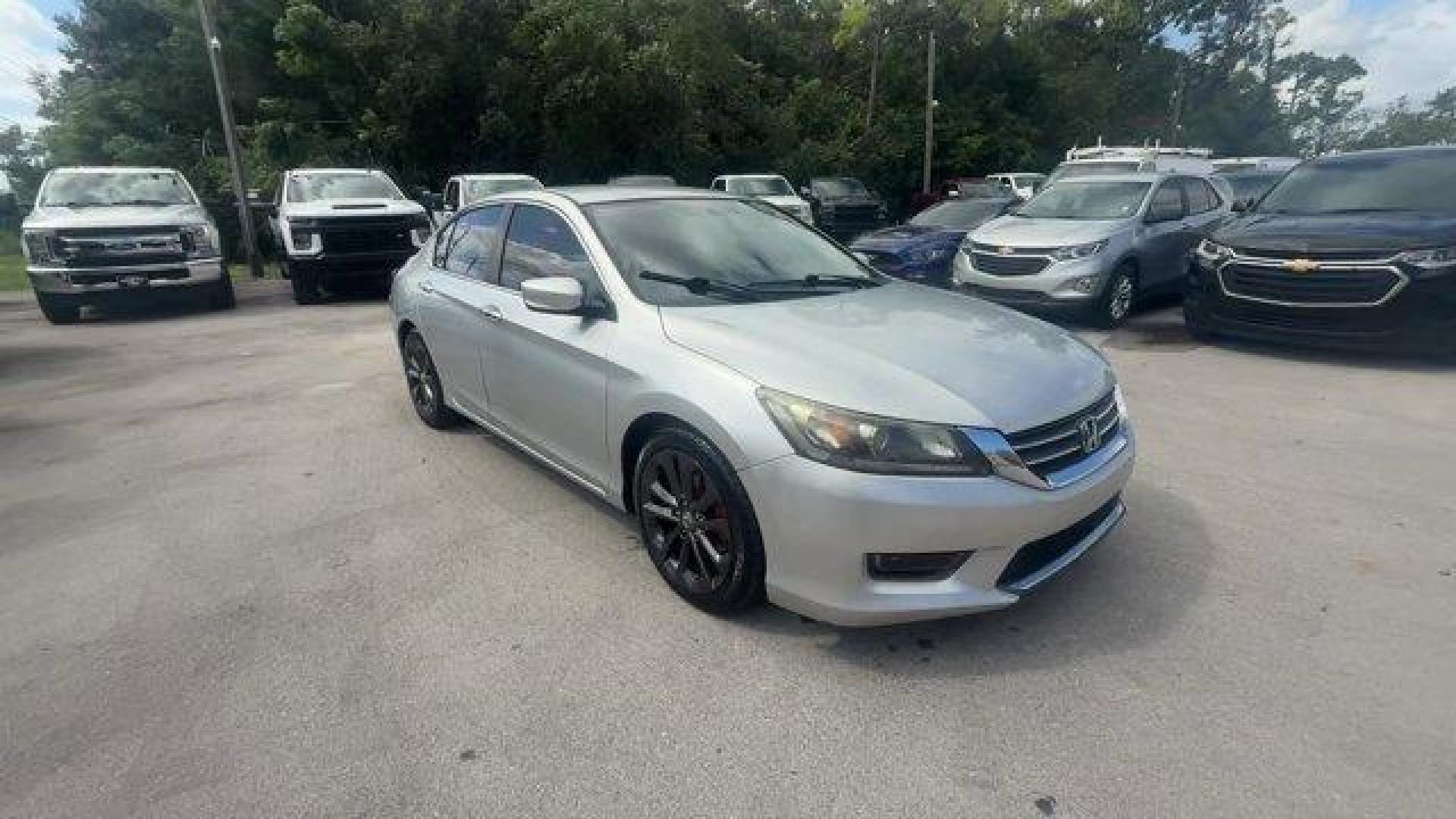 2013 Silver Honda Accord Sdn (1HGCR2F51DA) with an 4 2.4L engine, Variable transmission, located at 27610 S Dixie Hwy, Homestead, FL, 33032, (305) 749-2348, 25.510241, -80.438301 - IIHS Top Safety Pick. Boasts 35 Highway MPG and 26 City MPG! This Honda Accord Sdn delivers a Gas I4 2.4L/144 engine powering this Variable transmission. Vehicle Stability Assist (VSA) w/traction control, Variable intermittent flush windshield wipers, Tire pressure monitoring system.*This Honda Acco - Photo#6