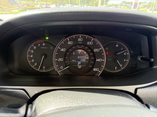 2013 Silver Honda Accord Sdn (1HGCR2F51DA) with an 4 2.4L engine, Variable transmission, located at 27610 S Dixie Hwy, Homestead, FL, 33032, (305) 749-2348, 25.510241, -80.438301 - IIHS Top Safety Pick. Boasts 35 Highway MPG and 26 City MPG! This Honda Accord Sdn delivers a Gas I4 2.4L/144 engine powering this Variable transmission. Vehicle Stability Assist (VSA) w/traction control, Variable intermittent flush windshield wipers, Tire pressure monitoring system.*This Honda Acco - Photo#8