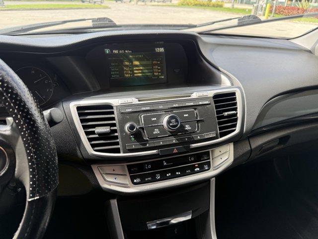 2013 Silver Honda Accord Sdn (1HGCR2F51DA) with an 4 2.4L engine, Variable transmission, located at 27610 S Dixie Hwy, Homestead, FL, 33032, (305) 749-2348, 25.510241, -80.438301 - IIHS Top Safety Pick. Boasts 35 Highway MPG and 26 City MPG! This Honda Accord Sdn delivers a Gas I4 2.4L/144 engine powering this Variable transmission. Vehicle Stability Assist (VSA) w/traction control, Variable intermittent flush windshield wipers, Tire pressure monitoring system.*This Honda Acco - Photo#9