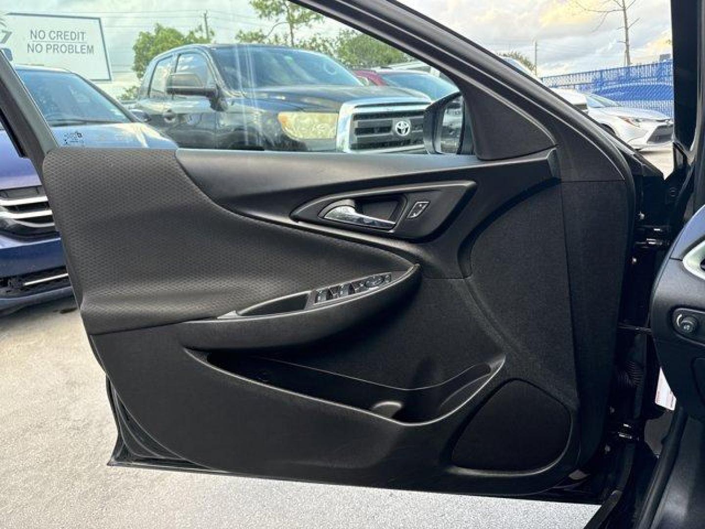 2022 Mosaic Black Metallic /Jet Black Chevrolet Malibu (1G1ZD5ST4NF) with an 4 1.5L engine, Automatic transmission, located at 27610 S Dixie Hwy, Homestead, FL, 33032, (305) 749-2348, 25.510241, -80.438301 - Delivers 36 Highway MPG and 29 City MPG! This Chevrolet Malibu delivers a Turbocharged Gas I4 1.5L/91 engine powering this Automatic transmission. TRANSMISSION, CONTINUOUSLY VARIABLE (CVT) (STD), SEATS, FRONT BUCKET (STD), MOSAIC BLACK METALLIC.*This Chevrolet Malibu Comes Equipped with These Option - Photo#11