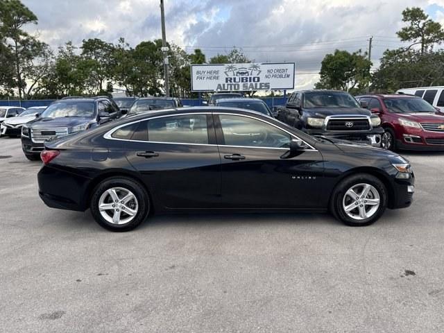 2022 Mosaic Black Metallic /Jet Black Chevrolet Malibu (1G1ZD5ST4NF) with an 4 1.5L engine, Automatic transmission, located at 27610 S Dixie Hwy, Homestead, FL, 33032, (305) 749-2348, 25.510241, -80.438301 - Delivers 36 Highway MPG and 29 City MPG! This Chevrolet Malibu delivers a Turbocharged Gas I4 1.5L/91 engine powering this Automatic transmission. TRANSMISSION, CONTINUOUSLY VARIABLE (CVT) (STD), SEATS, FRONT BUCKET (STD), MOSAIC BLACK METALLIC.*This Chevrolet Malibu Comes Equipped with These Option - Photo#5
