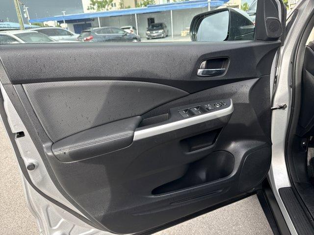 2016 Silver Honda CR-V (2HKRM3H73GH) with an 4 2.4 L engine, Variable transmission, located at 27610 S Dixie Hwy, Homestead, FL, 33032, (305) 749-2348, 25.510241, -80.438301 - KBB.com Brand Image Awards. Only 100,264 Miles! Delivers 33 Highway MPG and 26 City MPG! This Honda CR-V delivers a Regular Unleaded I-4 2.4 L/144 engine powering this Variable transmission. Wheels: 17 Alloy, Valet Function, Trip Computer.* This Honda CR-V Features the Following Options *Transmissio - Photo#14