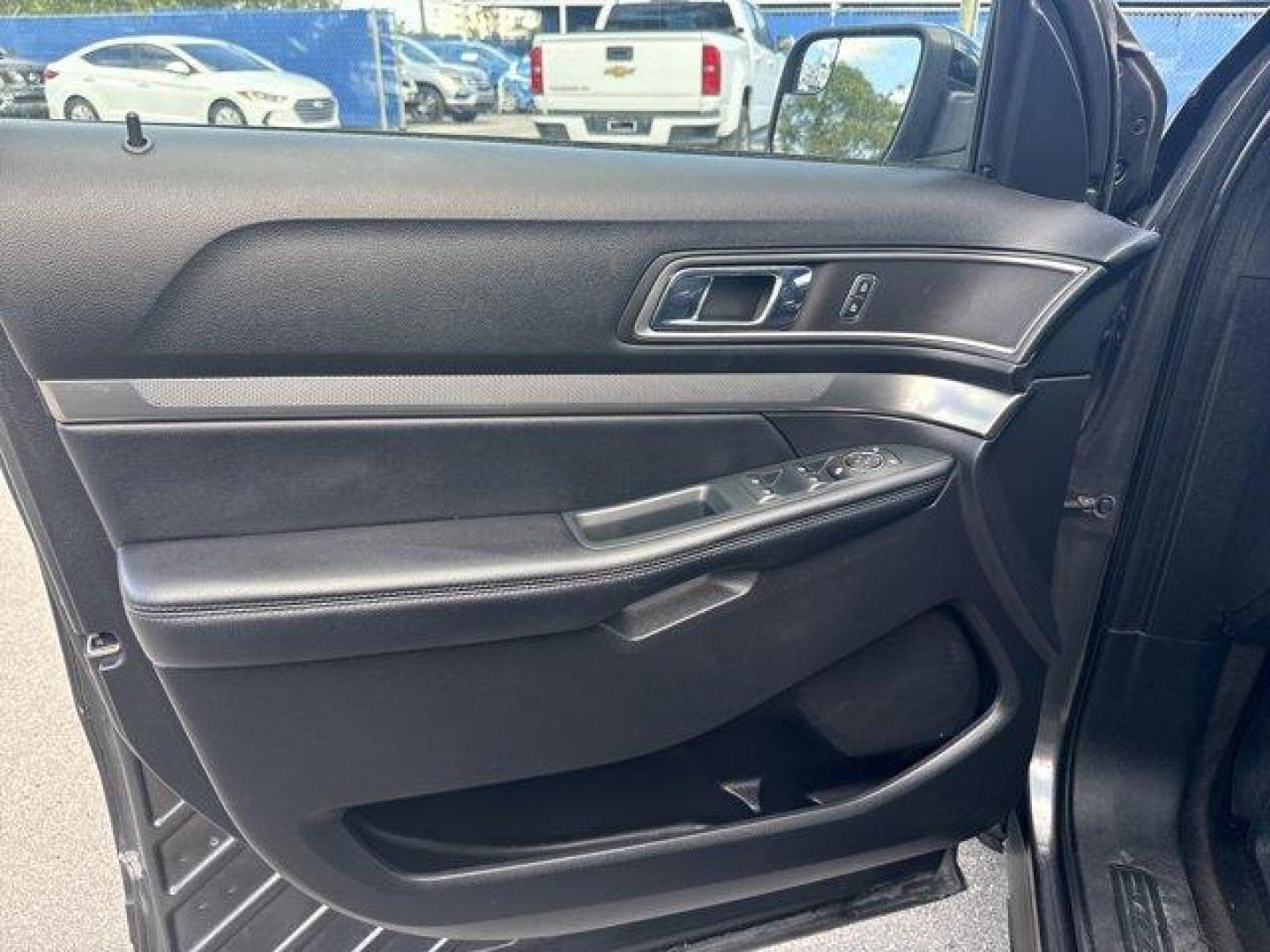 2018 Gray Ford Explorer (1FM5K7D85JG) with an 6 3.5 L engine, Automatic transmission, located at 27610 S Dixie Hwy, Homestead, FL, 33032, (305) 749-2348, 25.510241, -80.438301 - KBB.com 10 Most Awarded Brands. Boasts 24 Highway MPG and 17 City MPG! This Ford Explorer delivers a Regular Unleaded V-6 3.5 L/213 engine powering this Automatic transmission. Wheels: 18 5-Spoke Sparkle Silver-Painted Alum, Valet Function, Trip Computer.*This Ford Explorer Comes Equipped with These - Photo#14