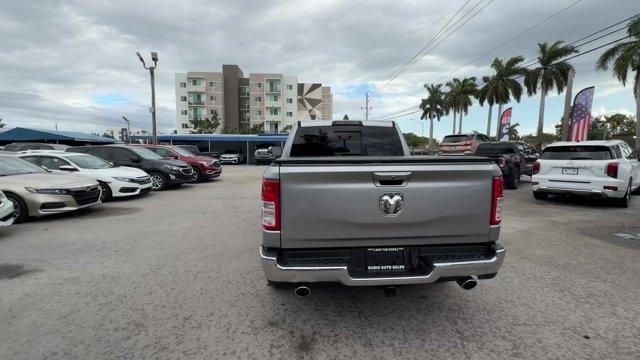 2022 Billet Silver Metallic Clearcoat /Black Ram 1500 (1C6RREFT8NN) with an 8 5.7 L engine, Automatic transmission, located at 27610 S Dixie Hwy, Homestead, FL, 33032, (305) 749-2348, 25.510241, -80.438301 - Boasts 23 Highway MPG and 18 City MPG! This Ram 1500 delivers a Regular Unleaded V-8 5.7 L/345 engine powering this Automatic transmission. TRANSMISSION: 8-SPEED AUTOMATIC (8HP75), TRAILER BRAKE CONTROL, MOPAR FRONT and REAR RUBBER FLOOR MATS.*This Ram 1500 Comes Equipped with These Options *MANUF - Photo#3