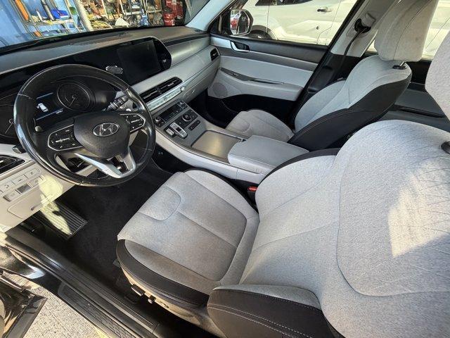 2020 Becketts Black /Black/Gray Hyundai Palisade (KM8R34HE0LU) with an 6 3.8 L engine, Automatic transmission, located at 27610 S Dixie Hwy, Homestead, FL, 33032, (305) 749-2348, 25.510241, -80.438301 - KBB.com 10 Best SUVs Worth Waiting For. Scores 26 Highway MPG and 19 City MPG! This Hyundai Palisade boasts a Regular Unleaded V-6 3.8 L/231 engine powering this Automatic transmission. WHEEL LOCKS, FIRST AID KIT, CARPETED FLOOR MATS.*This Hyundai Palisade Comes Equipped with These Options *CARGO NE - Photo#10