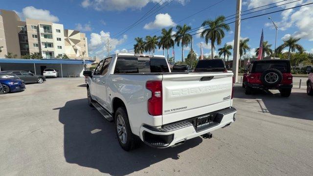 2021 Iridescent Pearl Tricoat /Jet Black/Umber Chevrolet Silverado 1500 (3GCPWFED5MG) with an 8 5.3L engine, Automatic transmission, located at 27610 S Dixie Hwy, Homestead, FL, 33032, (305) 749-2348, 25.510241, -80.438301 - Delivers 23 Highway MPG and 17 City MPG! This Chevrolet Silverado 1500 boasts a Gas V8 5.3L/325 engine powering this Automatic transmission. TRANSMISSION, 8-SPEED AUTOMATIC, ELECTRONICALLY CONTROLLED with overdrive and tow/haul mode. Includes Cruise Grade Braking and Powertrain Grade Braking (STD), - Photo#2