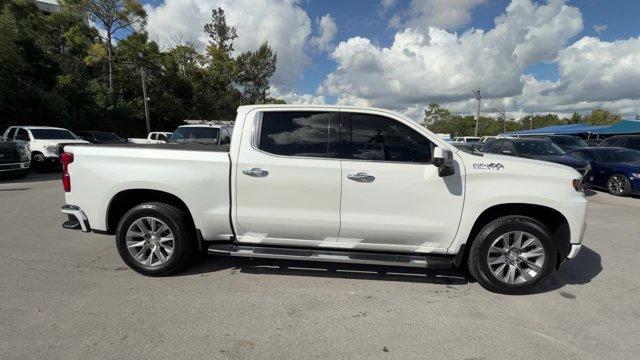 2021 Iridescent Pearl Tricoat /Jet Black/Umber Chevrolet Silverado 1500 (3GCPWFED5MG) with an 8 5.3L engine, Automatic transmission, located at 27610 S Dixie Hwy, Homestead, FL, 33032, (305) 749-2348, 25.510241, -80.438301 - Delivers 23 Highway MPG and 17 City MPG! This Chevrolet Silverado 1500 boasts a Gas V8 5.3L/325 engine powering this Automatic transmission. TRANSMISSION, 8-SPEED AUTOMATIC, ELECTRONICALLY CONTROLLED with overdrive and tow/haul mode. Includes Cruise Grade Braking and Powertrain Grade Braking (STD), - Photo#5