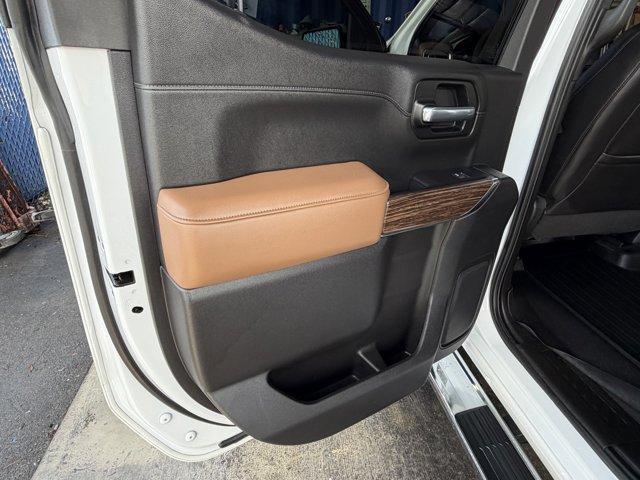 2021 Iridescent Pearl Tricoat /Jet Black/Umber Chevrolet Silverado 1500 (3GCPWFED5MG) with an 8 5.3L engine, Automatic transmission, located at 27610 S Dixie Hwy, Homestead, FL, 33032, (305) 749-2348, 25.510241, -80.438301 - Delivers 23 Highway MPG and 17 City MPG! This Chevrolet Silverado 1500 boasts a Gas V8 5.3L/325 engine powering this Automatic transmission. TRANSMISSION, 8-SPEED AUTOMATIC, ELECTRONICALLY CONTROLLED with overdrive and tow/haul mode. Includes Cruise Grade Braking and Powertrain Grade Braking (STD), - Photo#13