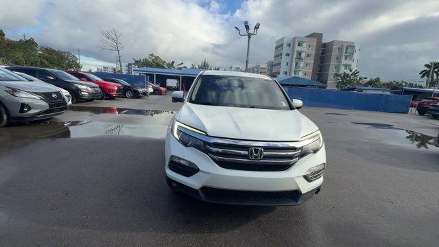 2018 White Honda Pilot (5FNYF5H31JB) with an 6 3.5 L engine, Automatic transmission, located at 27610 S Dixie Hwy, Homestead, FL, 33032, (305) 749-2348, 25.510241, -80.438301 - KBB.com Best Buy Awards. Scores 27 Highway MPG and 19 City MPG! This Honda Pilot delivers a Regular Unleaded V-6 3.5 L/212 engine powering this Automatic transmission. Wireless Phone Connectivity, Window Grid Antenna, Wheels: 18 Alloy.* This Honda Pilot Features the Following Options *VSA Electronic - Photo#7