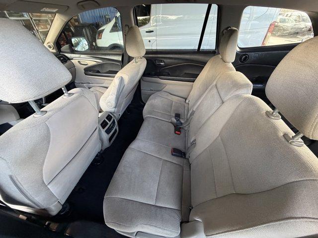 2018 White Honda Pilot (5FNYF5H31JB) with an 6 3.5 L engine, Automatic transmission, located at 27610 S Dixie Hwy, Homestead, FL, 33032, (305) 749-2348, 25.510241, -80.438301 - KBB.com Best Buy Awards. Scores 27 Highway MPG and 19 City MPG! This Honda Pilot delivers a Regular Unleaded V-6 3.5 L/212 engine powering this Automatic transmission. Wireless Phone Connectivity, Window Grid Antenna, Wheels: 18 Alloy.* This Honda Pilot Features the Following Options *VSA Electronic - Photo#11