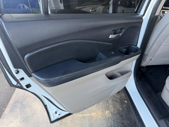 2018 White Honda Pilot (5FNYF5H31JB) with an 6 3.5 L engine, Automatic transmission, located at 27610 S Dixie Hwy, Homestead, FL, 33032, (305) 749-2348, 25.510241, -80.438301 - KBB.com Best Buy Awards. Scores 27 Highway MPG and 19 City MPG! This Honda Pilot delivers a Regular Unleaded V-6 3.5 L/212 engine powering this Automatic transmission. Wireless Phone Connectivity, Window Grid Antenna, Wheels: 18 Alloy.* This Honda Pilot Features the Following Options *VSA Electronic - Photo#13